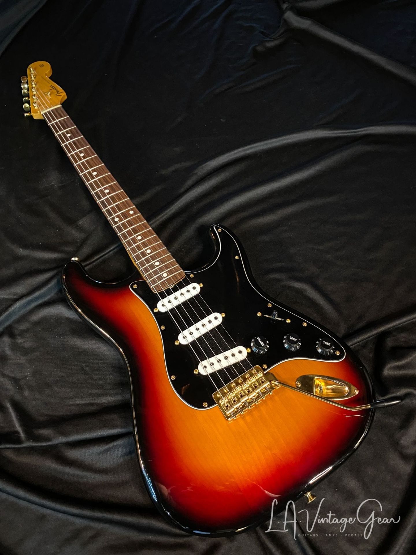Fender '62 Style Sunburst Stratocaster Electric Guitar - Made In Japan  '93/'94