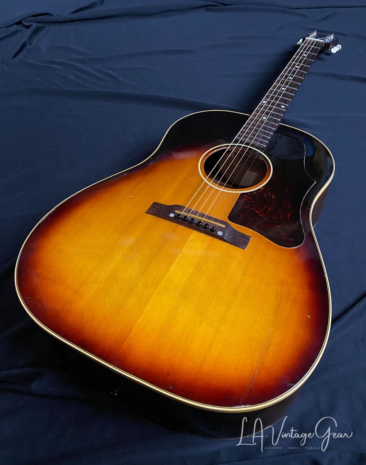 overlap Fortrolig frost Gibson 1960 Vintage J45 Acoustic Guitar - Sunburst Finish - Great Guitar •  LA Vintage Gear