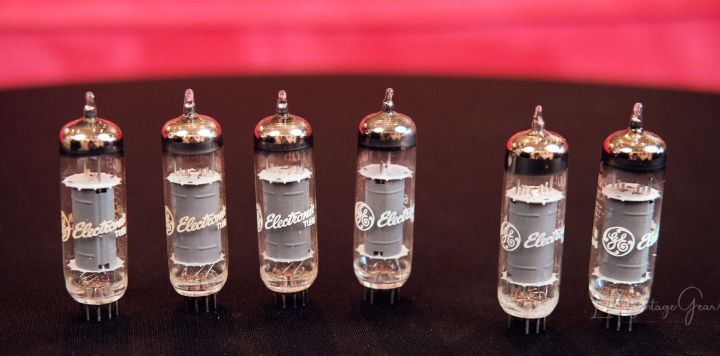 Paire De Tubes 6BQ5 EL84 GE NOS NIB – Matched Pair Vintage