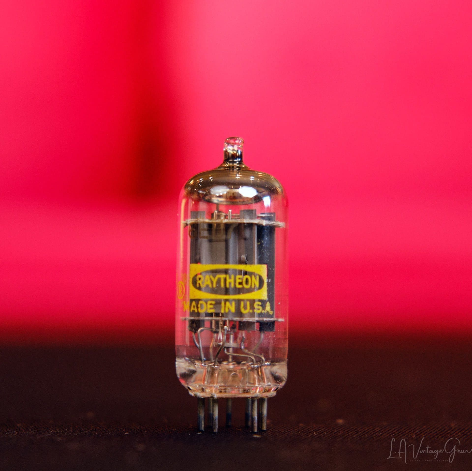 Raytheon 6EU7 PreAmp Tube • LA Vintage Gear