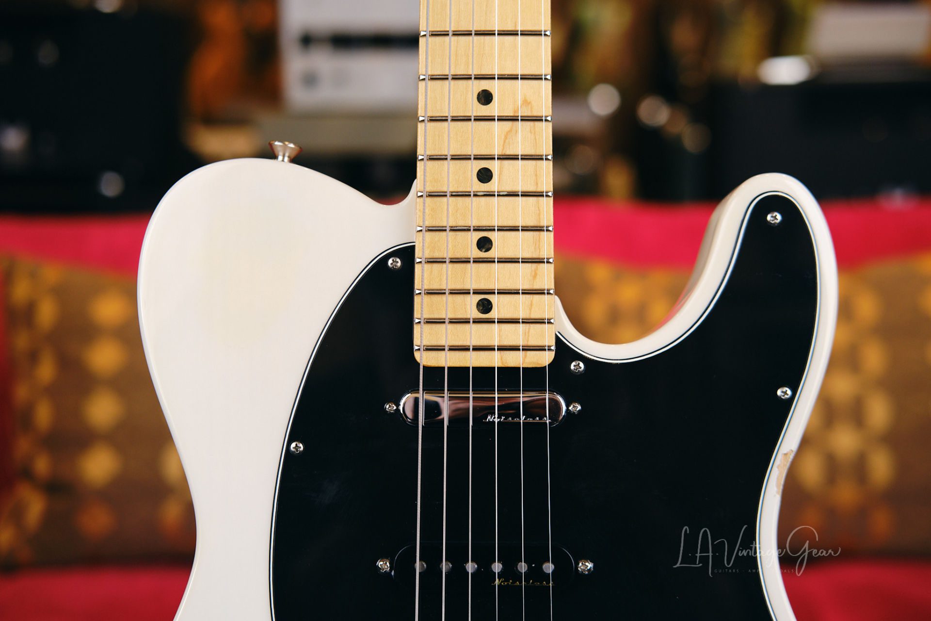 Fender Deluxe Nashville Telecaster Electric Guitar - Blonde Blackguard with  Noisless Pickups!