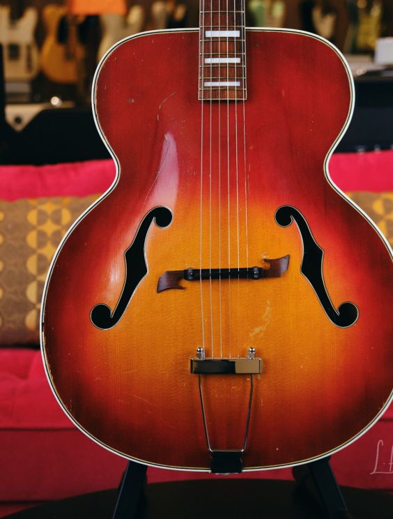 Kay Sherwood Deluxe Archtop Guitar - Late 40's to Early 50's - Sunburst  Finish • LA Vintage Gear