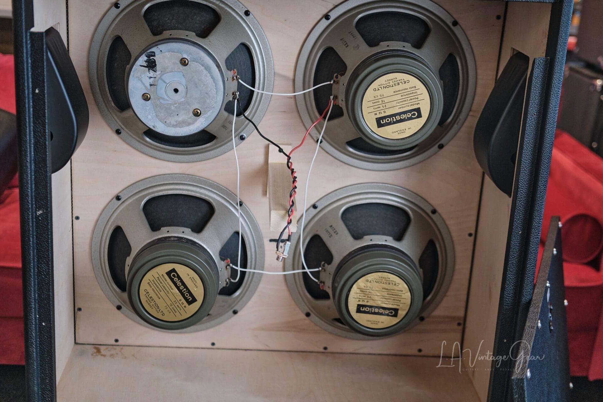 Kerry Wright Tribute Series 4 x 12 Guitar Speaker With Pre